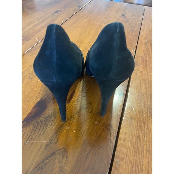 Vince Camuto Black Suede Heels Size 9M/39 Classic Pumps Stiletto Heel - Picture 5 of 9